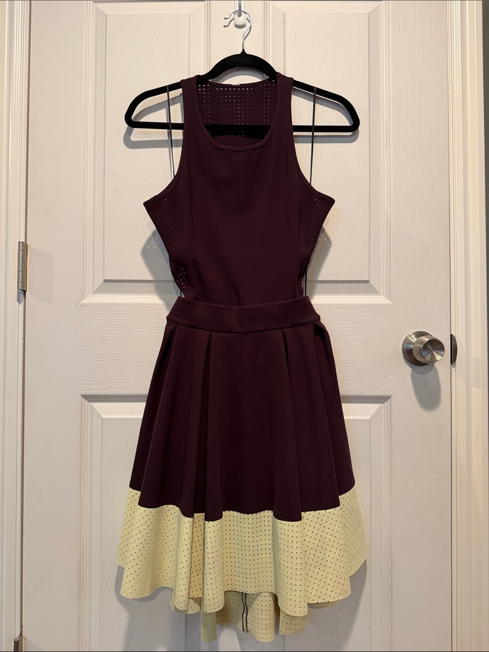 Women’s VINTAGE LULULEMON sleeveless Two-Tone Fit & Flare Dress -